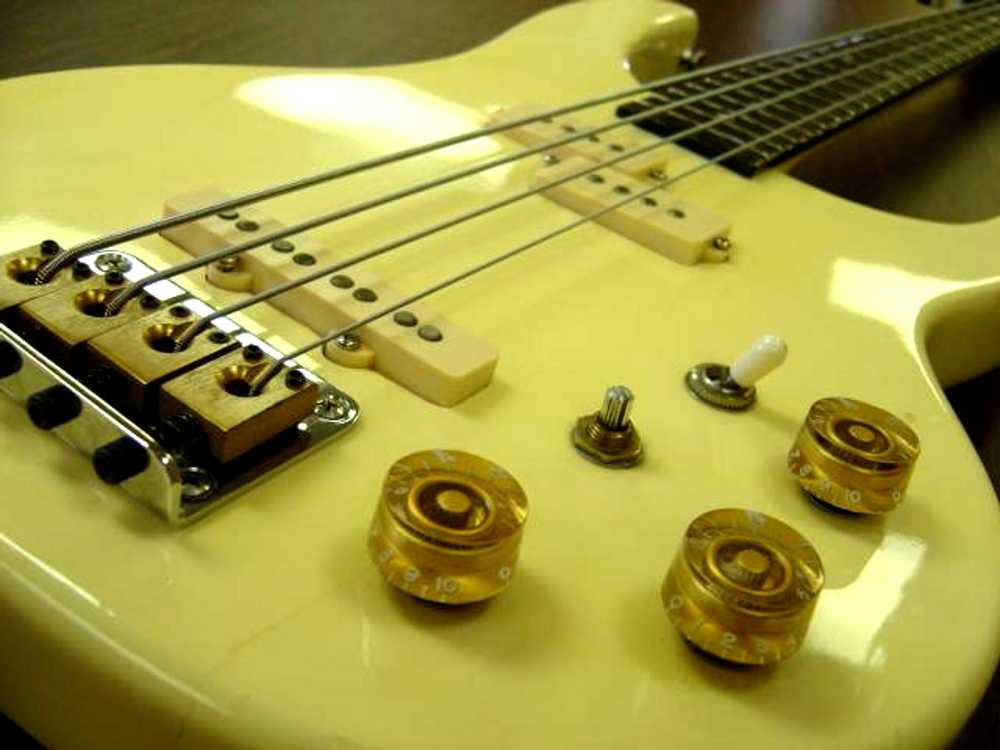 electric guitar wallpaper hd. bass guitar wallpaper hd.