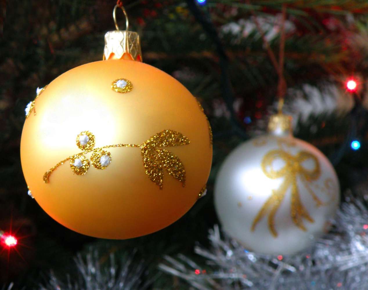 Gold And Silver Christmas Ornaments Background Image, Wallpaper or ...